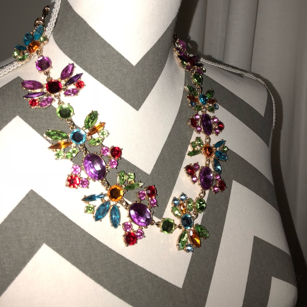 Multi color statement necklace